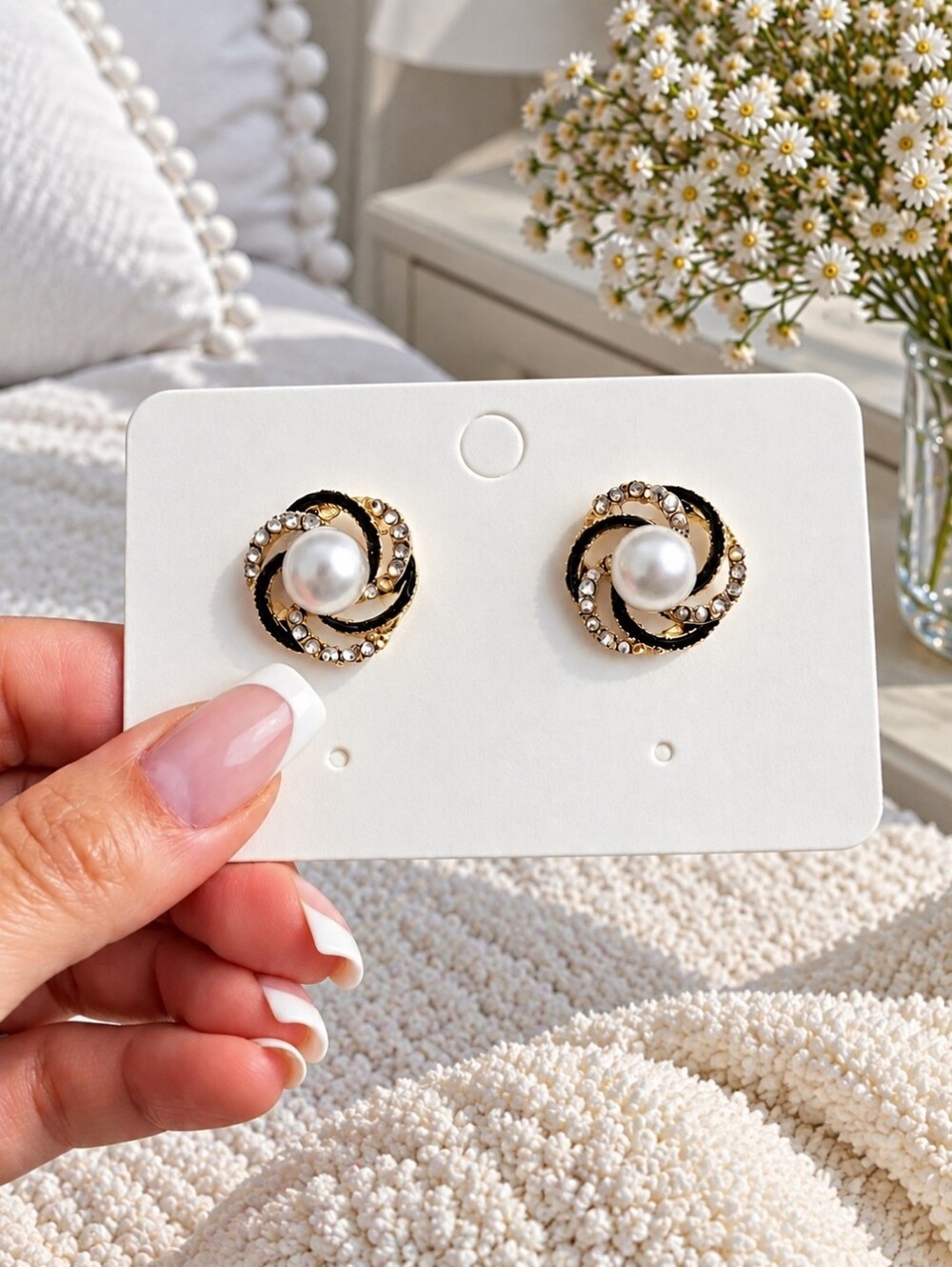 🤍 Vintage Inspired Intertwined Pearl & Crystal Statement Studs